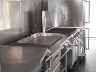 Flat-Top Grill and Gas Stove and Oven